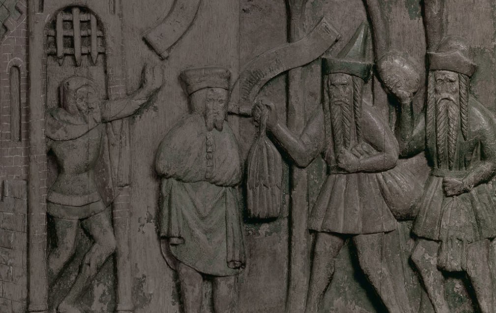 photo_5424589883382548085_y